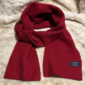 Abercrombie & Fitch Vibrant Red Knit Scarf